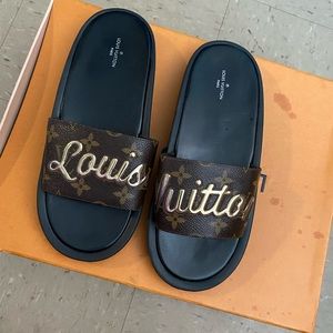 100%authentic Louis Vuitton sled size 39